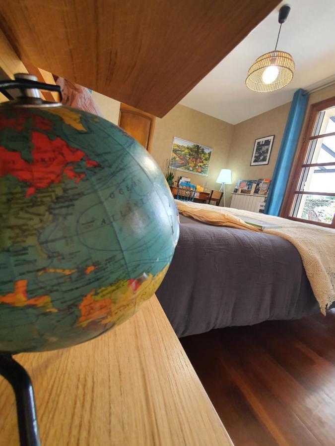 A L'Ecole Buissonniere, Chambre D'Hotes En Sidobre Lacrouzette Экстерьер фото
